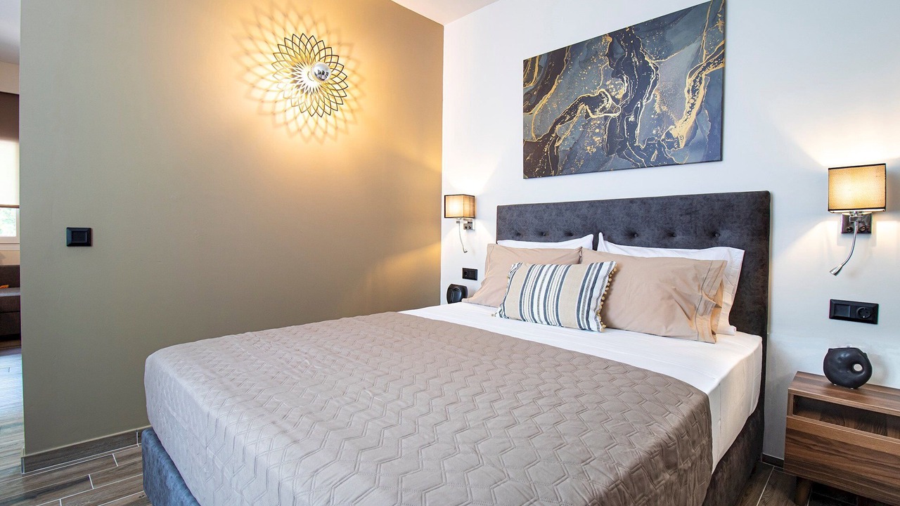 Photo of Bedroom in Ipsos
