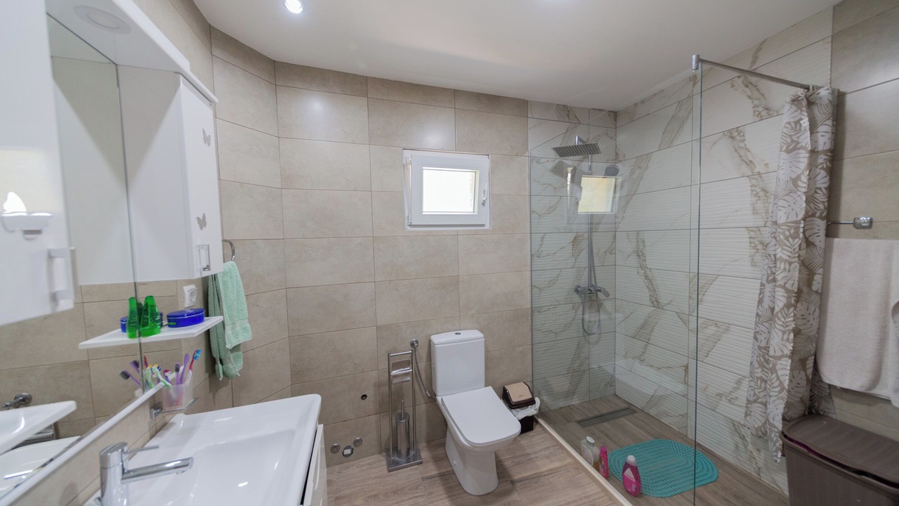 Photo of Bathroom in Skaljari