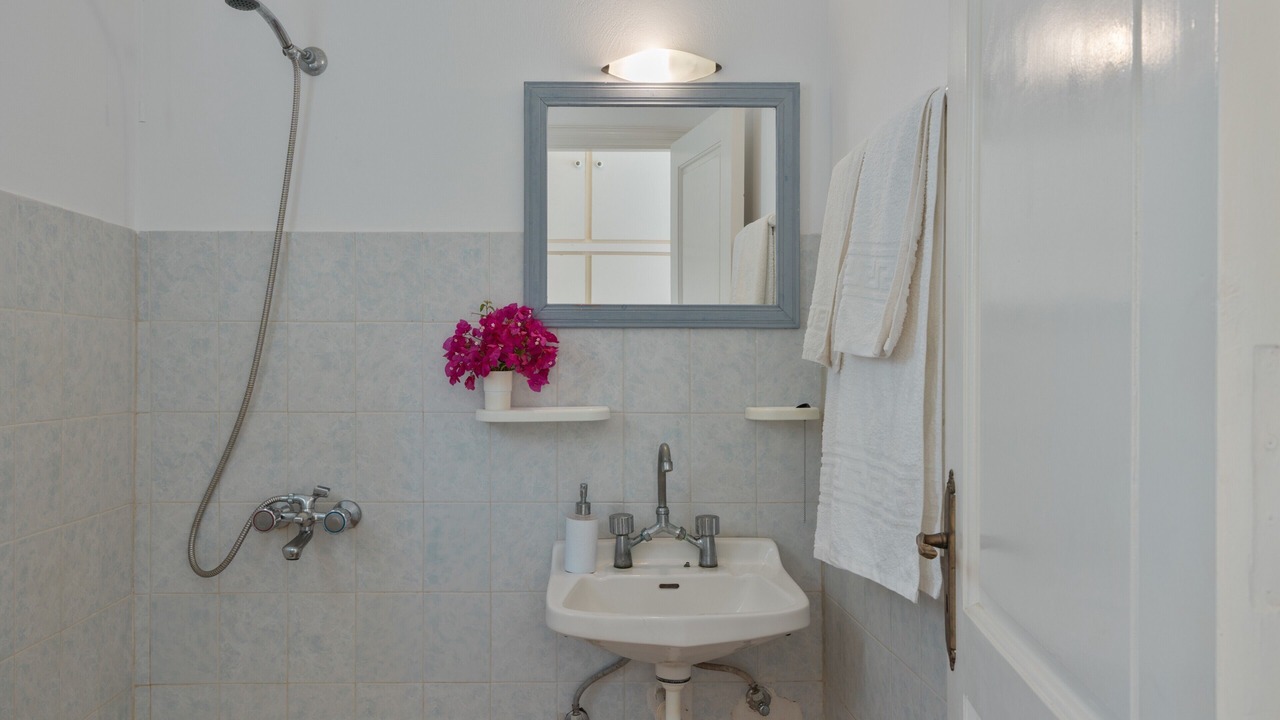 Photo of Bathroom in Telendos