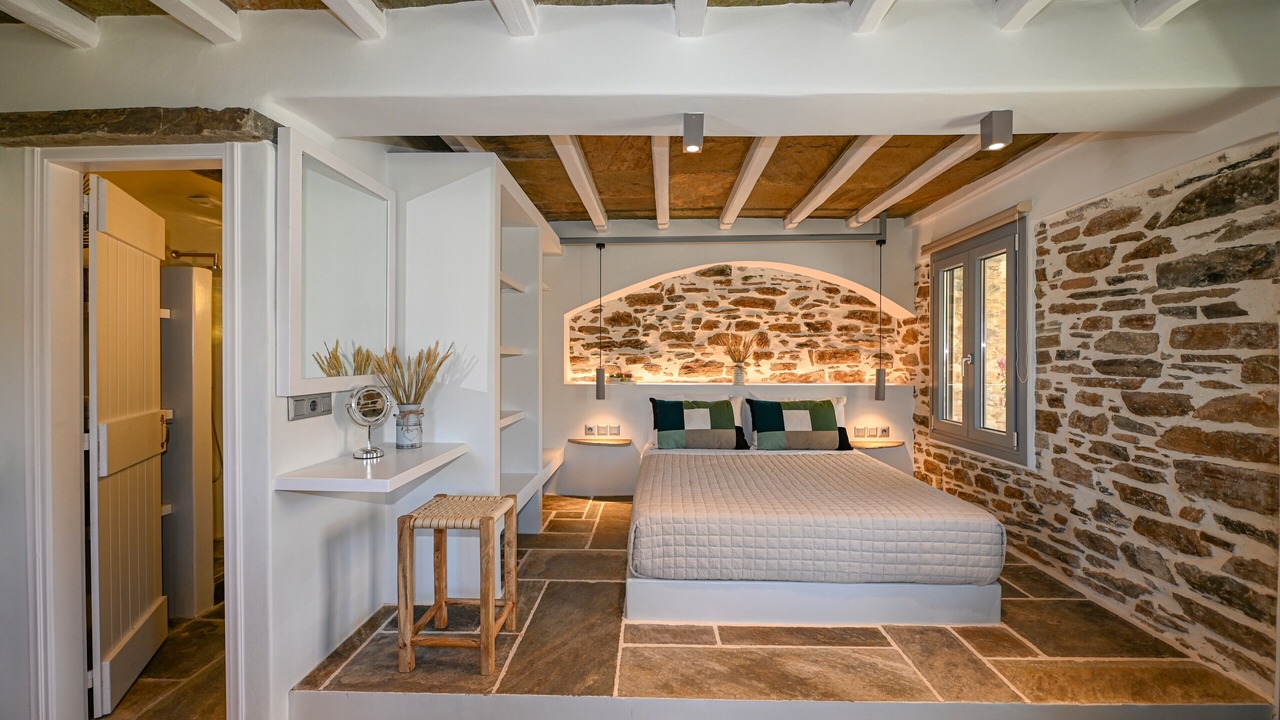 Photo of Bedroom in Exomvourgo