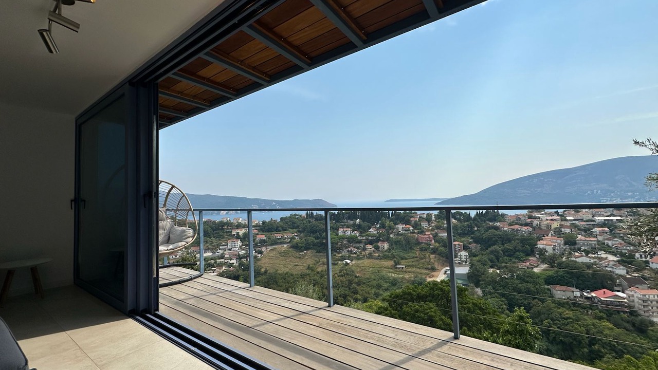 Photo of Outdoor in Podi