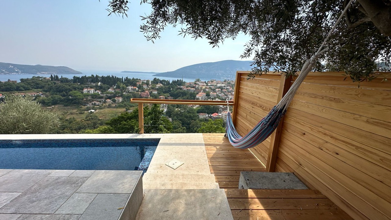 Photo of Outdoor in Podi