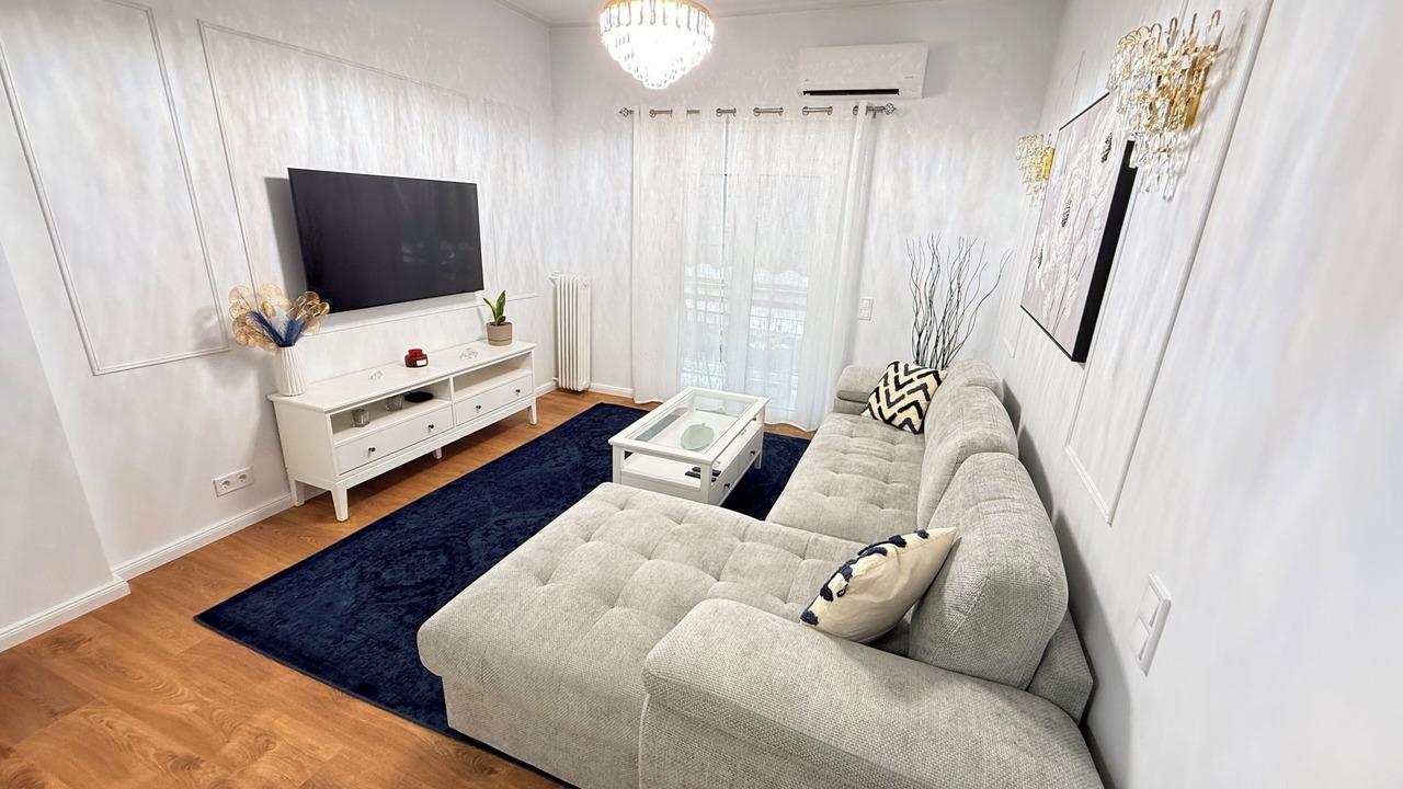 Photo of Livingroom in Ilisia
