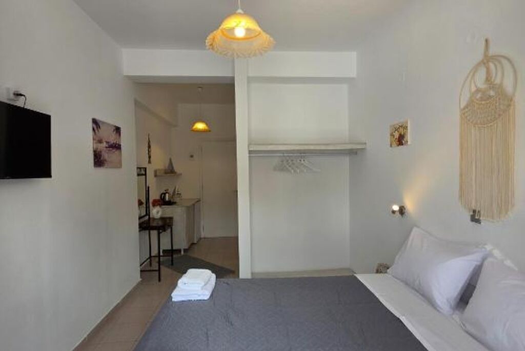 Photo of Bedroom in Messaria