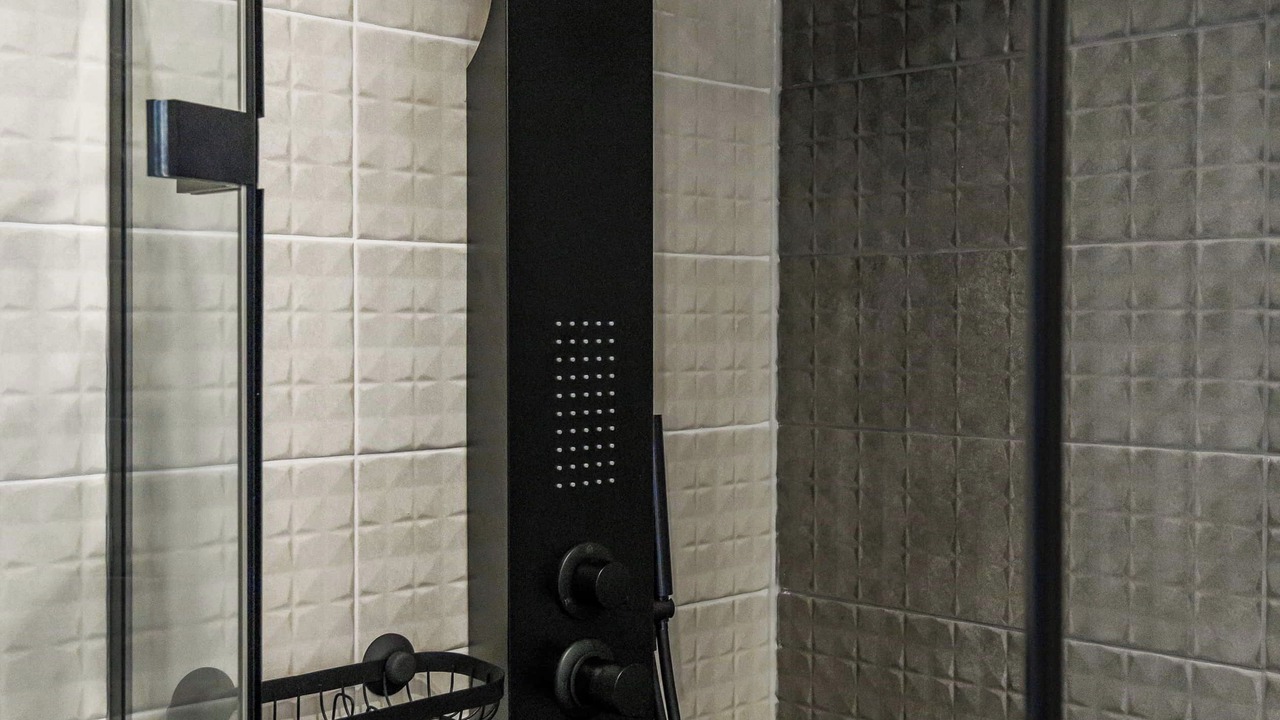 Photo of Bathroom in Volos City Centre