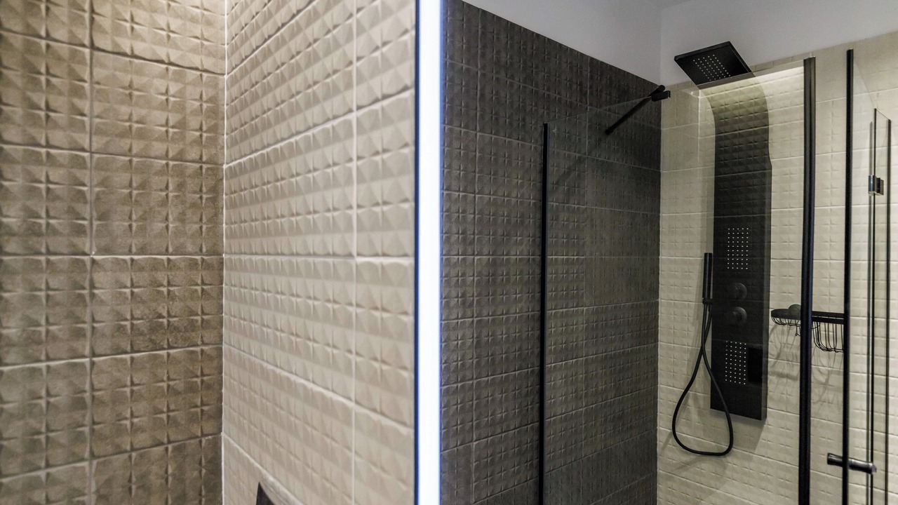 Photo of Bathroom in Volos City Centre