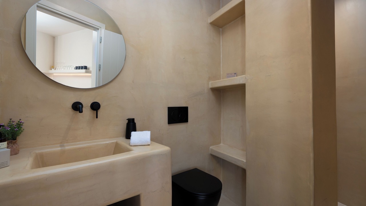 Photo of Bathroom in Vothon