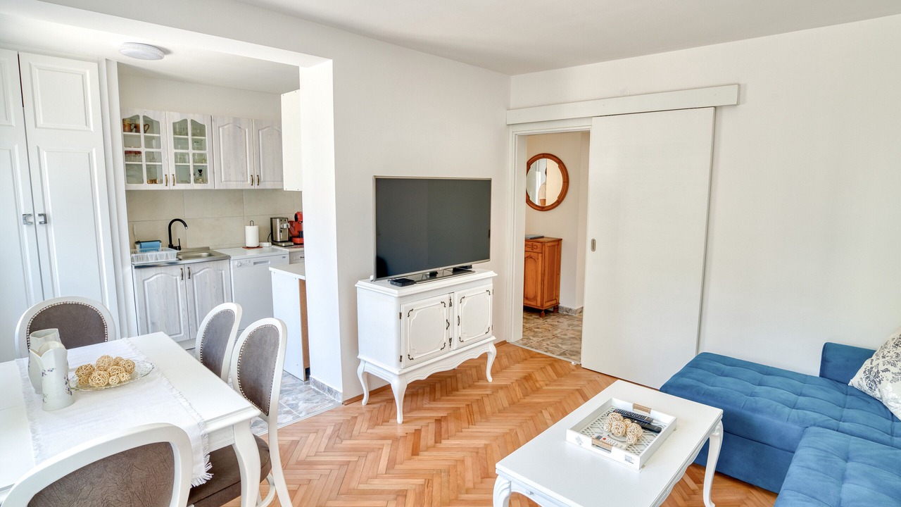 Photo of Livingroom in Kotor