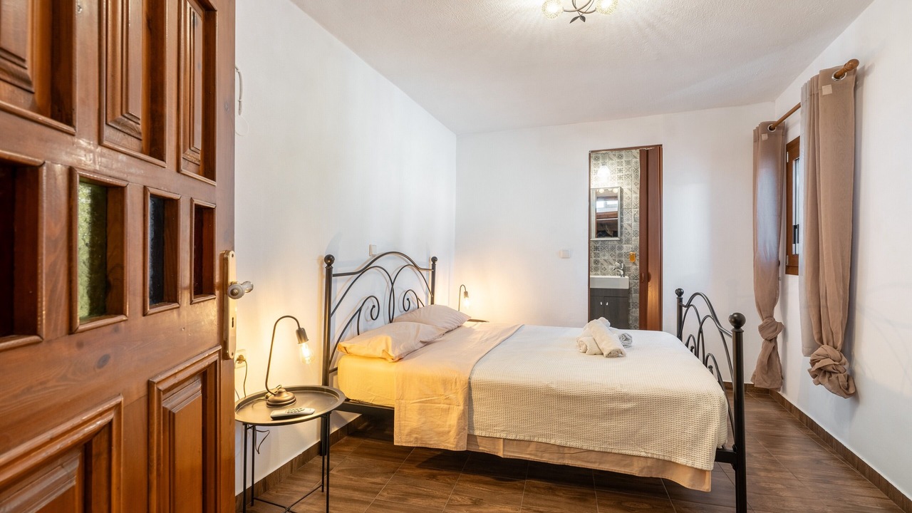 Photo of Bedroom in Kallithea