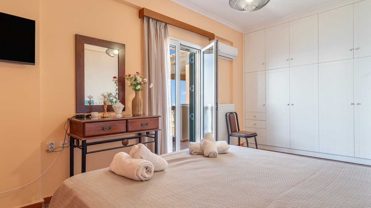 Photo of Bedroom in Evgiros