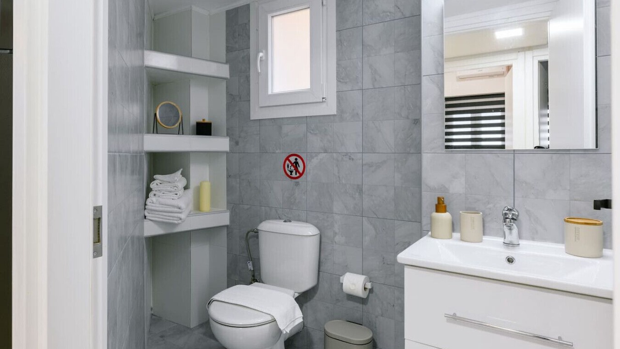 Photo of Bathroom in Piraeus