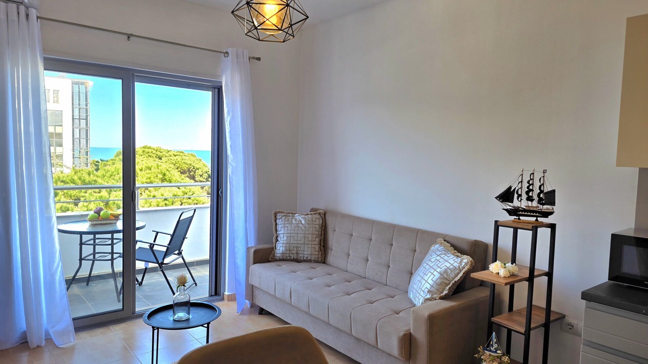 Photo of Livingroom in Golem