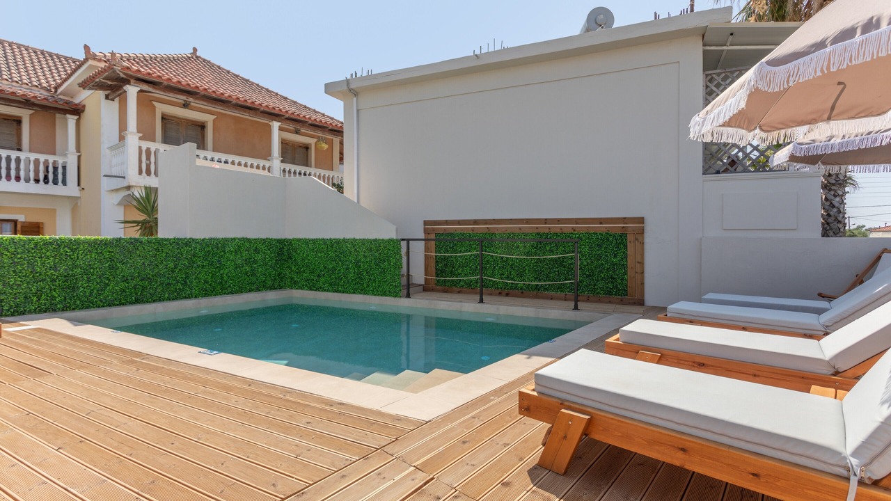 Photo of Outdoor in Alikanas
