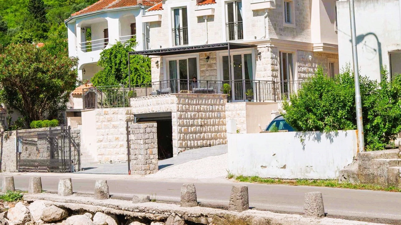 Photo of Others in Lepetane