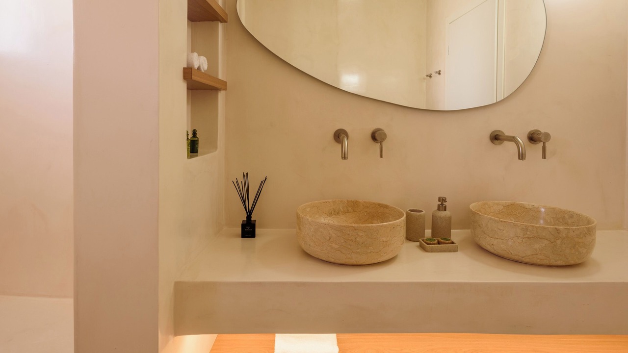 Photo of Bathroom in Fira