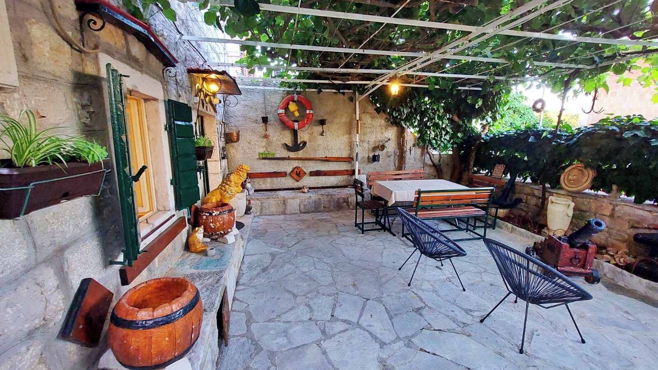 Photo of Outdoor in Podi
