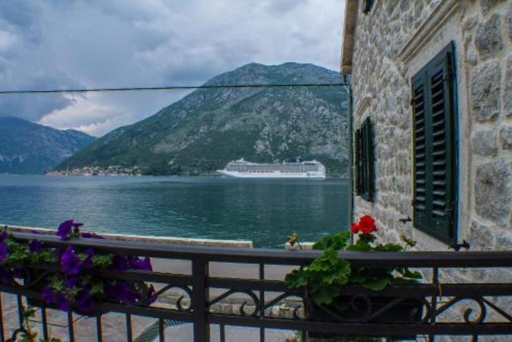Photo of Outdoor in Prcanj
