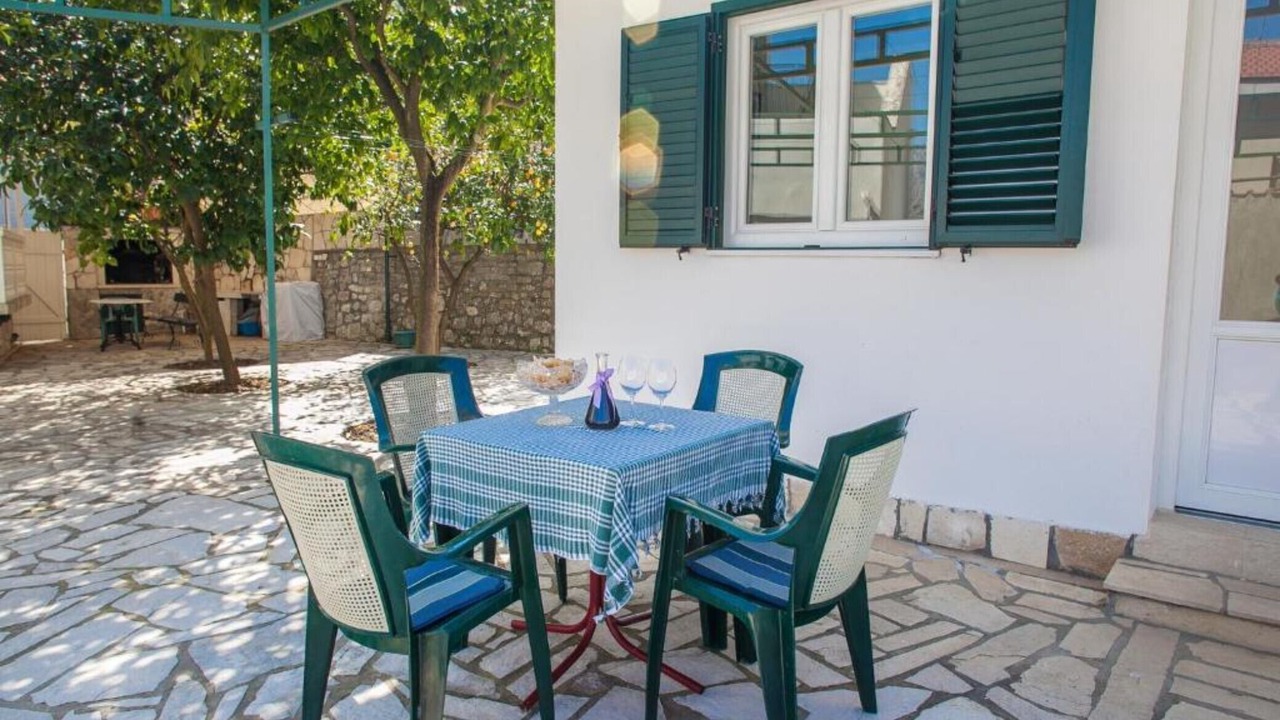 Photo of Outdoor in Lepetane