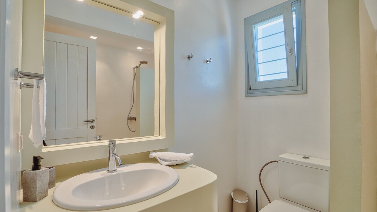 Photo of Bathroom in Antiparos