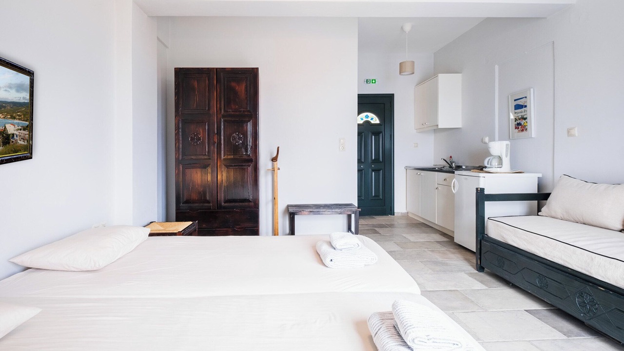 Photo of Bedroom in Armenistis