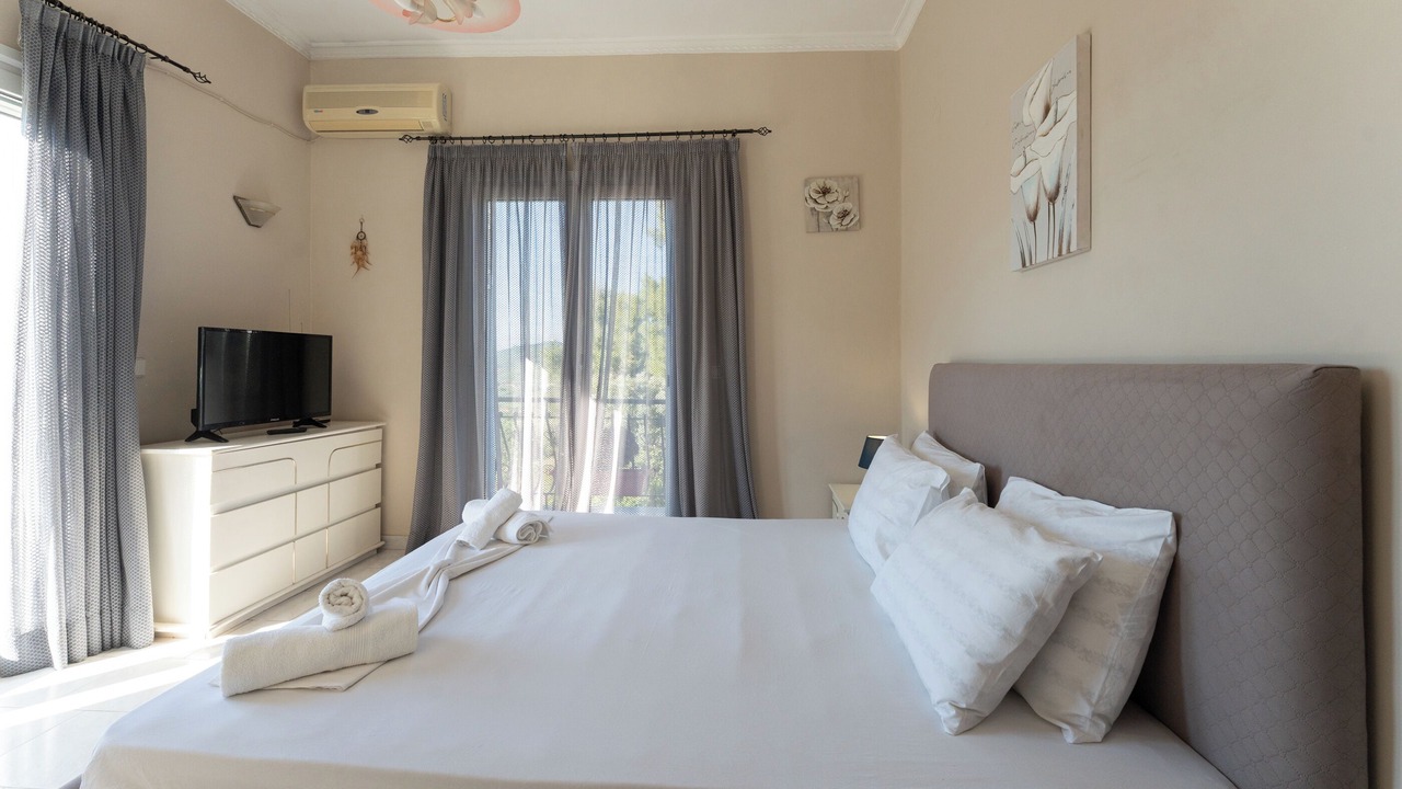Photo of Bedroom in Agia Marina