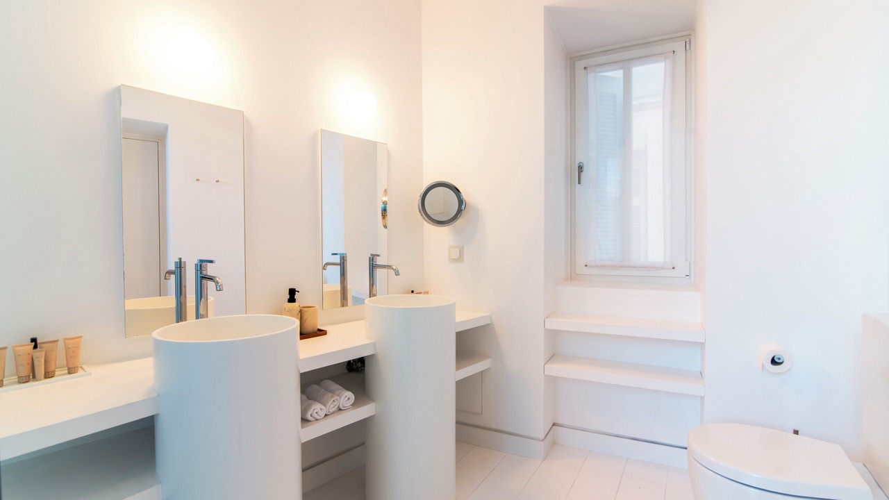 Photo of Bathroom in Plaka