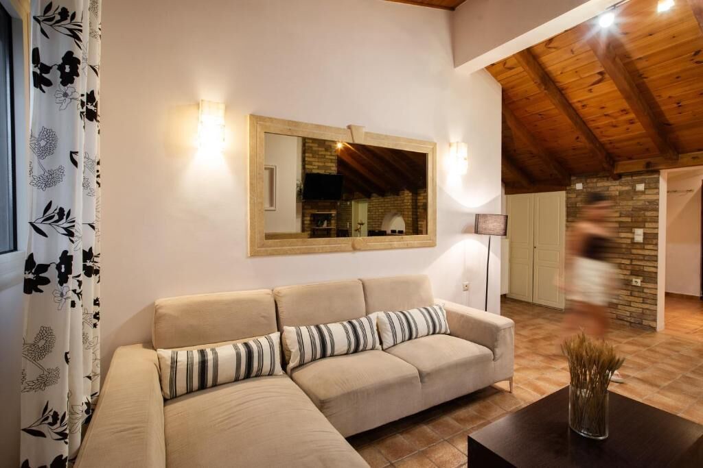 Photo of Livingroom in Molos