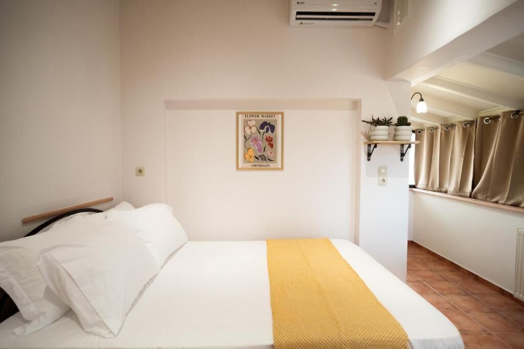 Photo of Bedroom in Molos