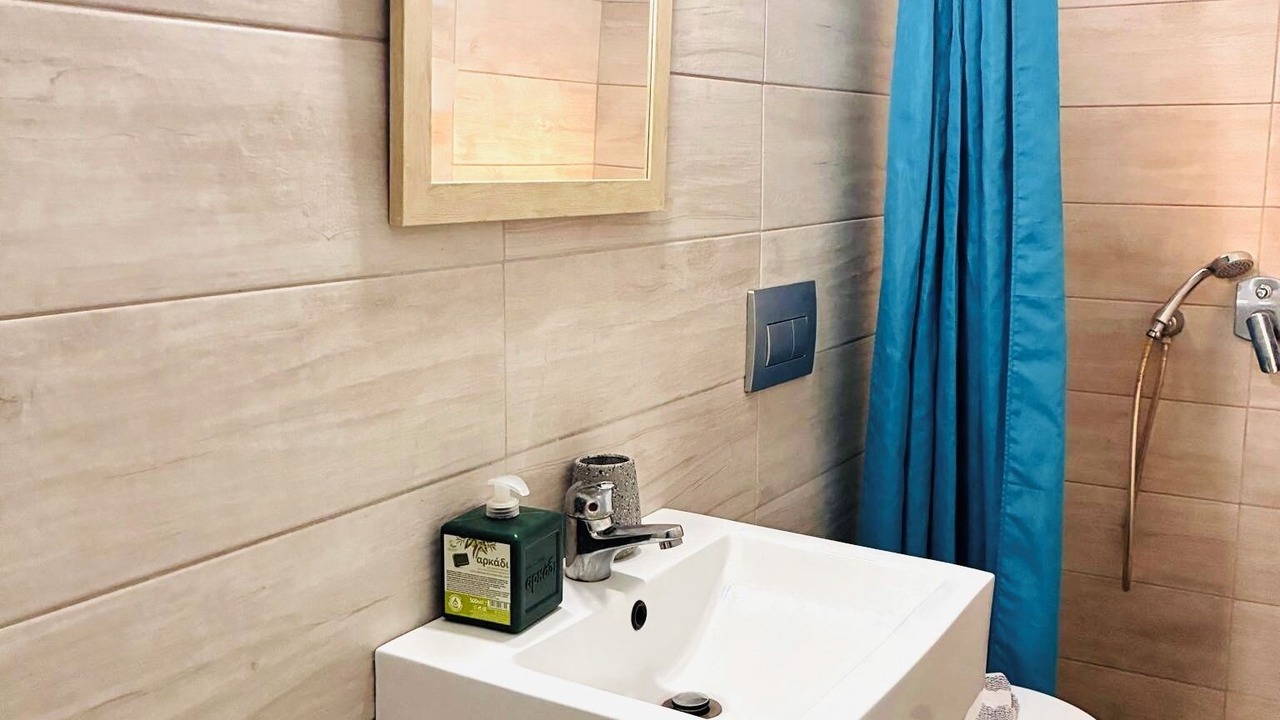 Photo of Bathroom in Ios Town