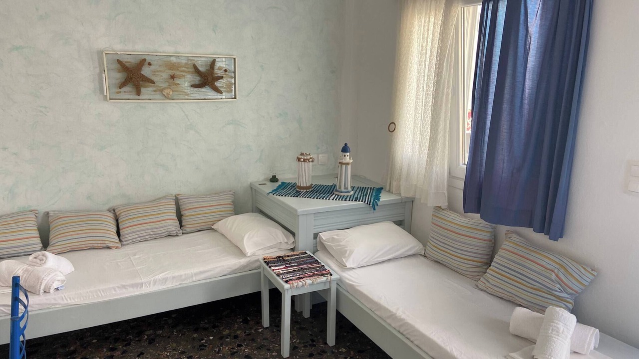 Photo of Bedroom in Ios Town