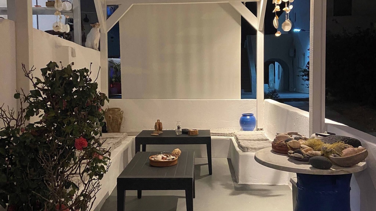 Photo of Patio Balcony in Ios Town