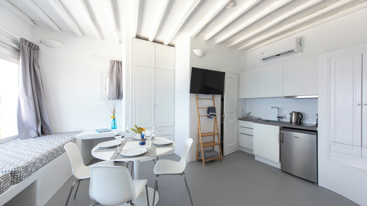 Photo of Kitchen in Tourlos