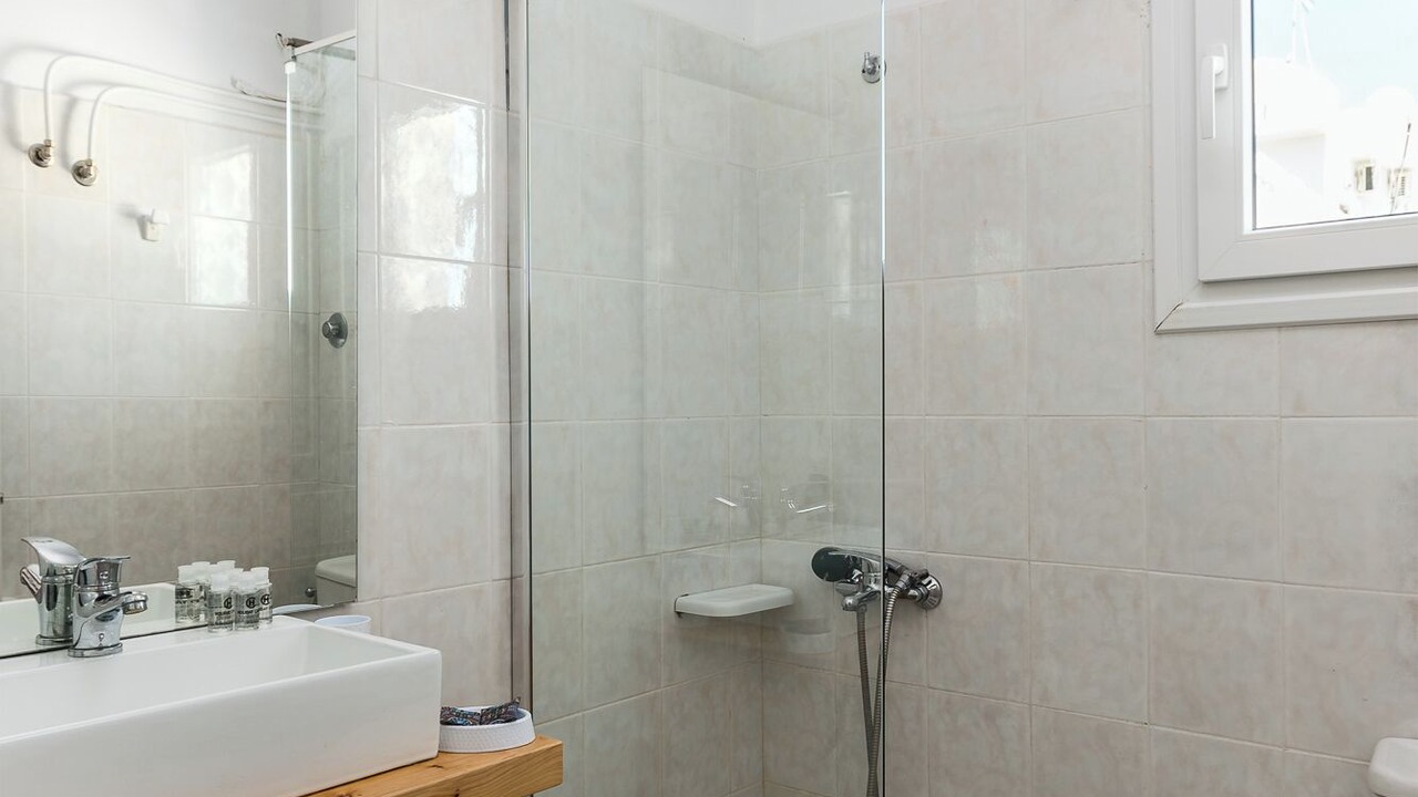 Photo of Bathroom in Ipsos