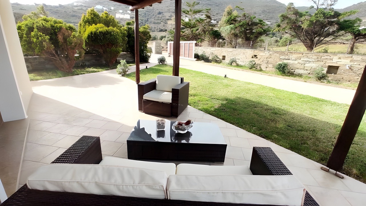 Photo of Patio Balcony in Ydrousa