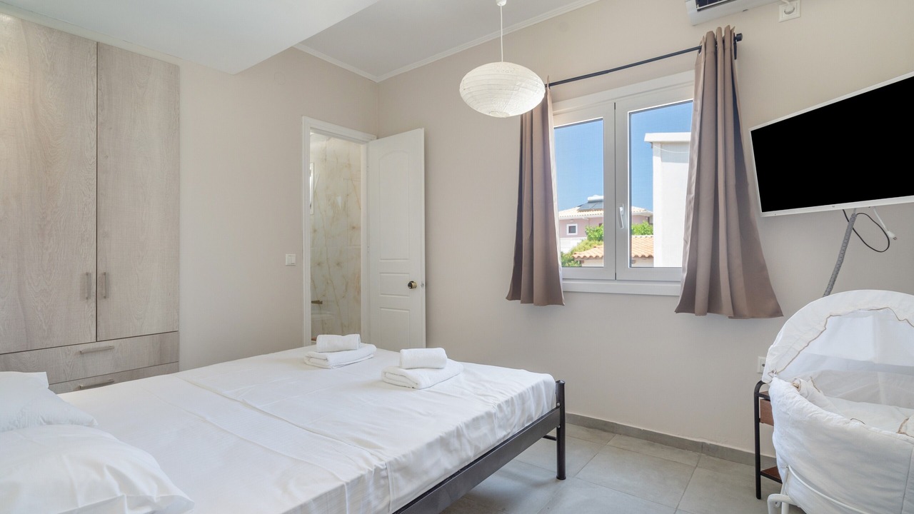 Photo of Bedroom in Exanthia