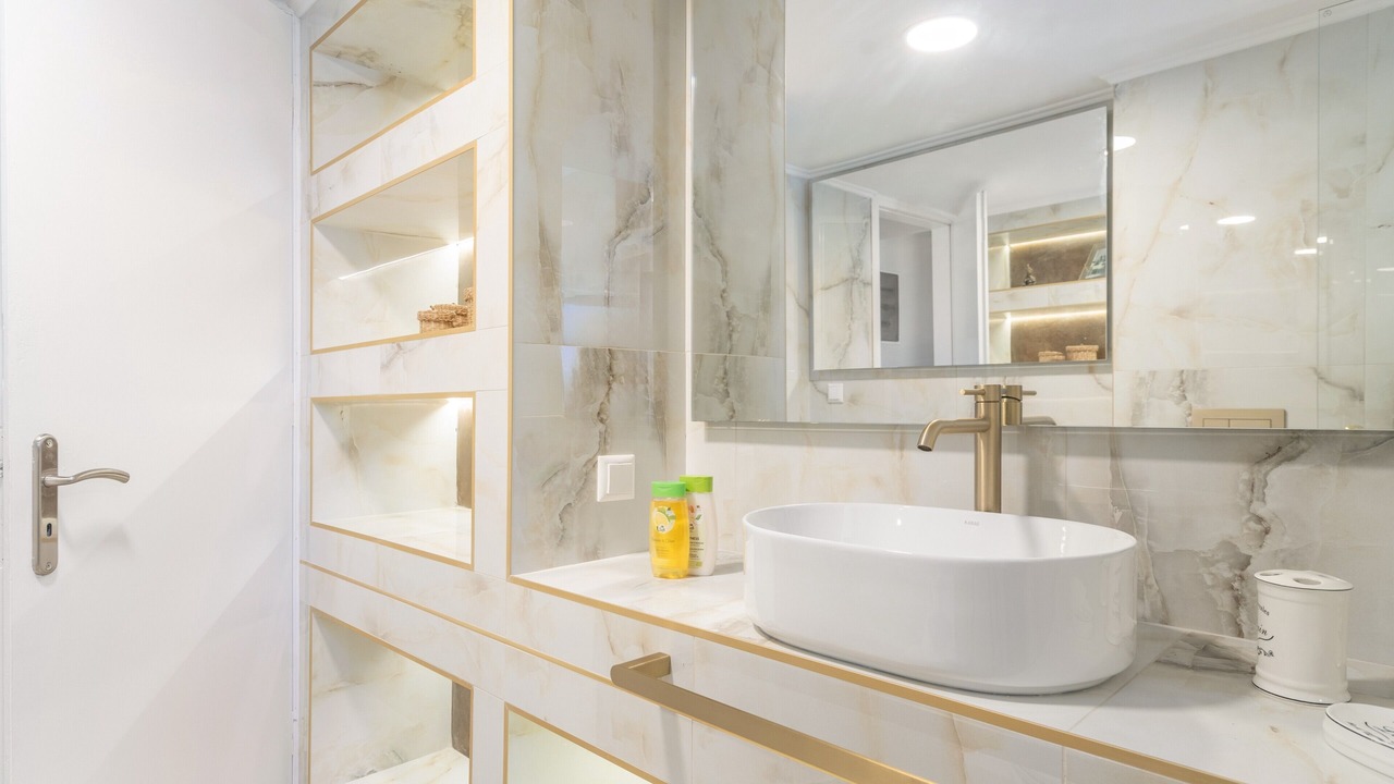Photo of Bathroom in Exanthia
