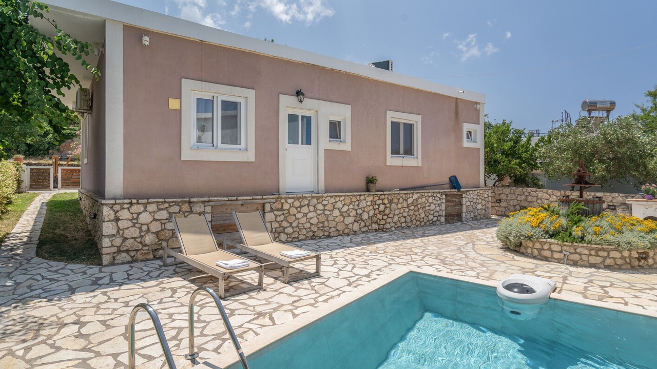 Photo of Outdoor in Exanthia