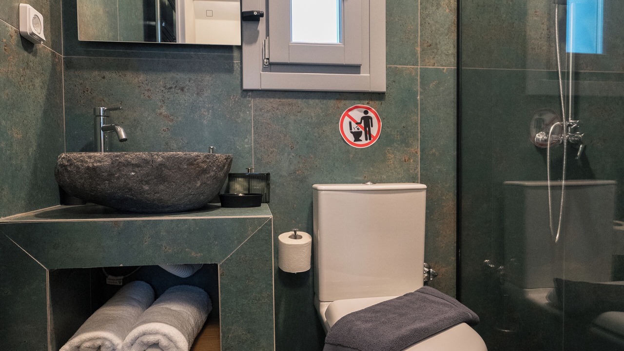 Photo of Bathroom in Karterados