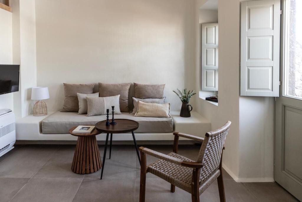 Photo of Livingroom in Vothon