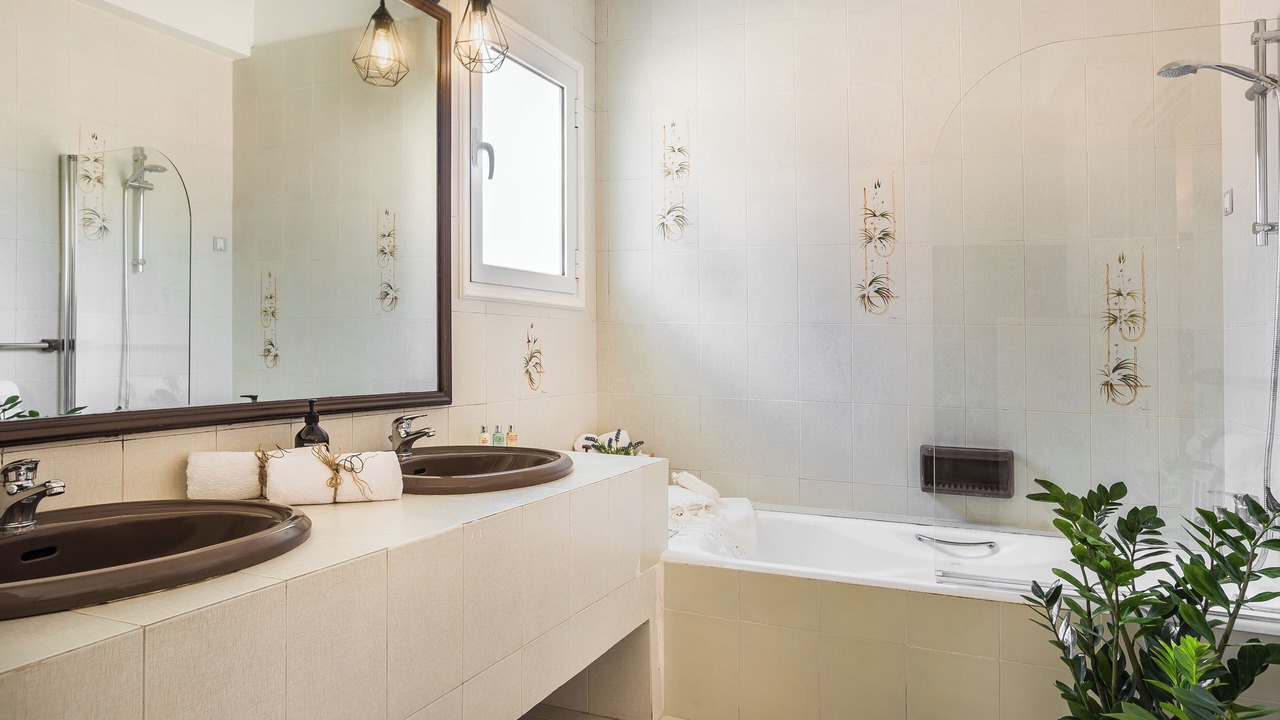 Photo of Bathroom in Lassi