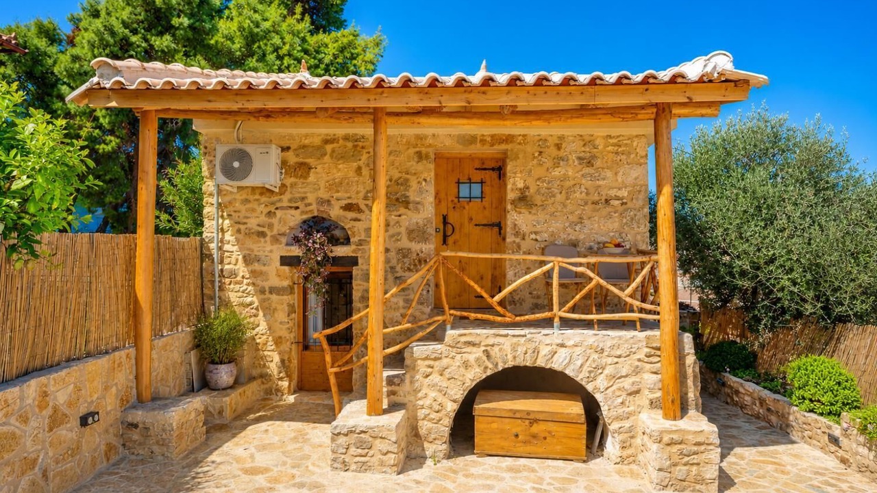 Photo of Outdoor in Petalidi
