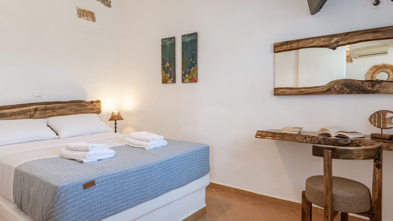 Photo of Bedroom in Kini