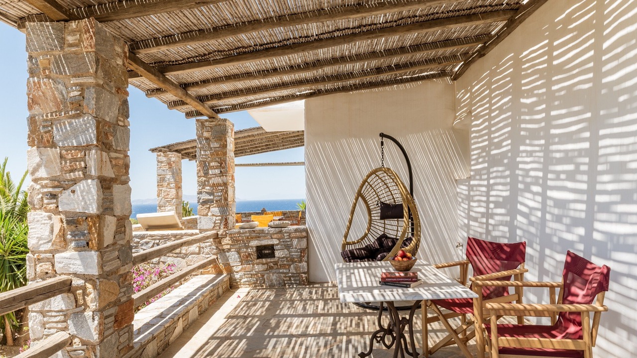 Photo of Outdoor in Kini