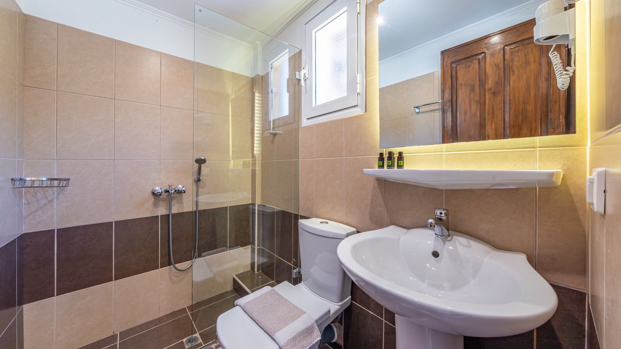 Photo of Bathroom in Pirgi
