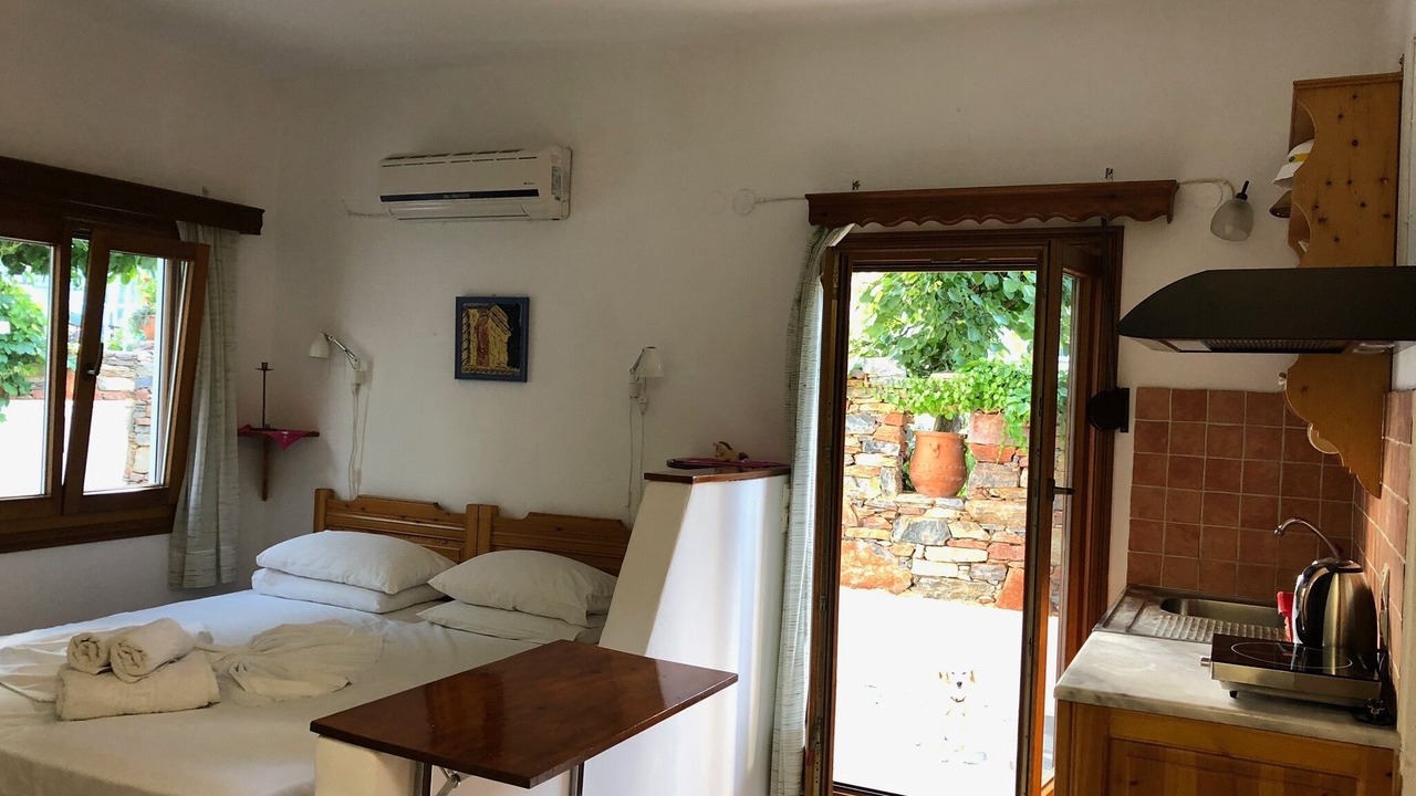 Photo of Bedroom in Skopelos Town