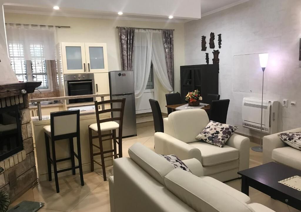 Photo of Livingroom in Kotor