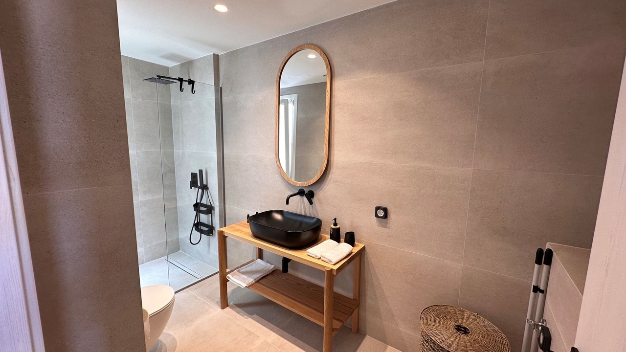 Photo of Bathroom in Adamas