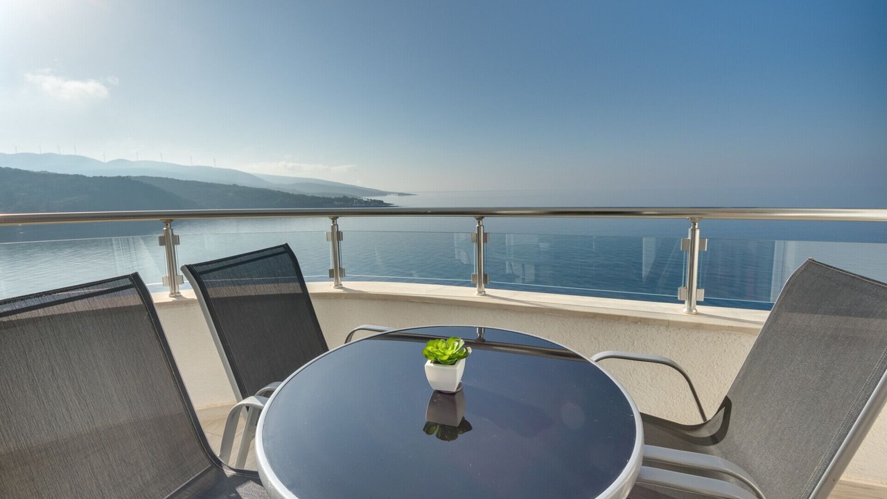 Photo of Outdoor in Bar