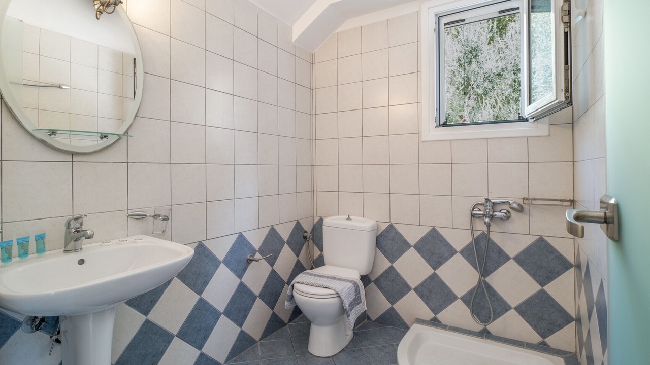 Photo of Bathroom in Parga