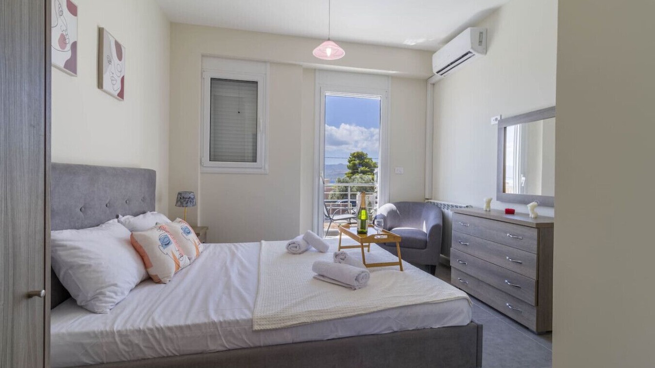 Photo of Bedroom in Isthmia